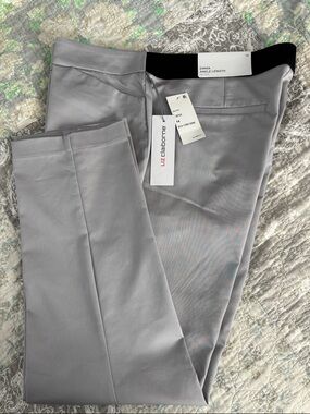 NWT LIZ CLAIBORNE ANKLE LENGTH MID RISE PANTS in Silver Gray Size 14
